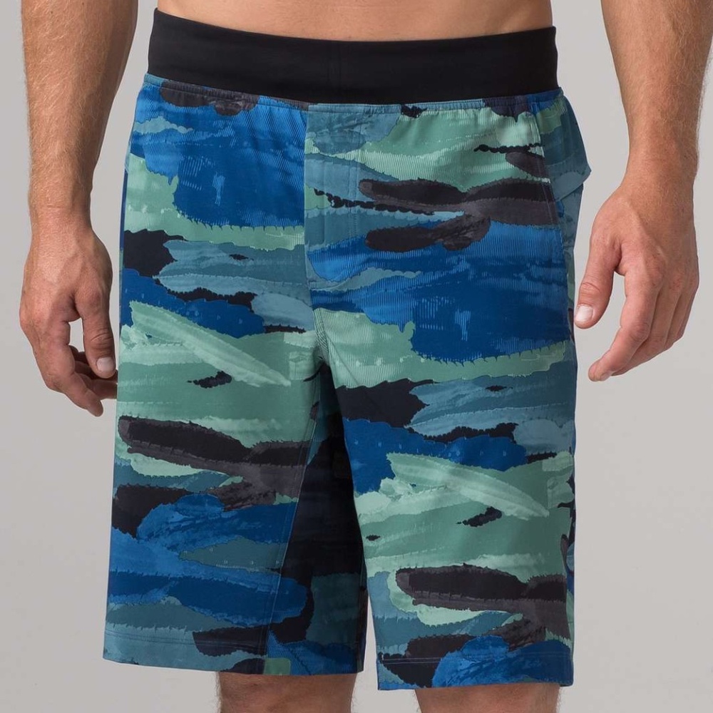 LULULEMON MEN´S CORE SHORT